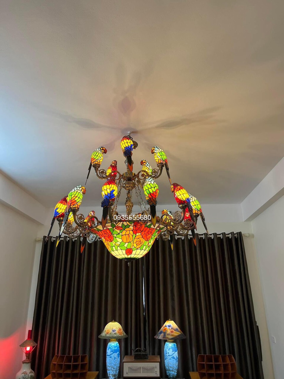 Giao lưu bộ đèn chùm vẹt hai tầng đa sắc