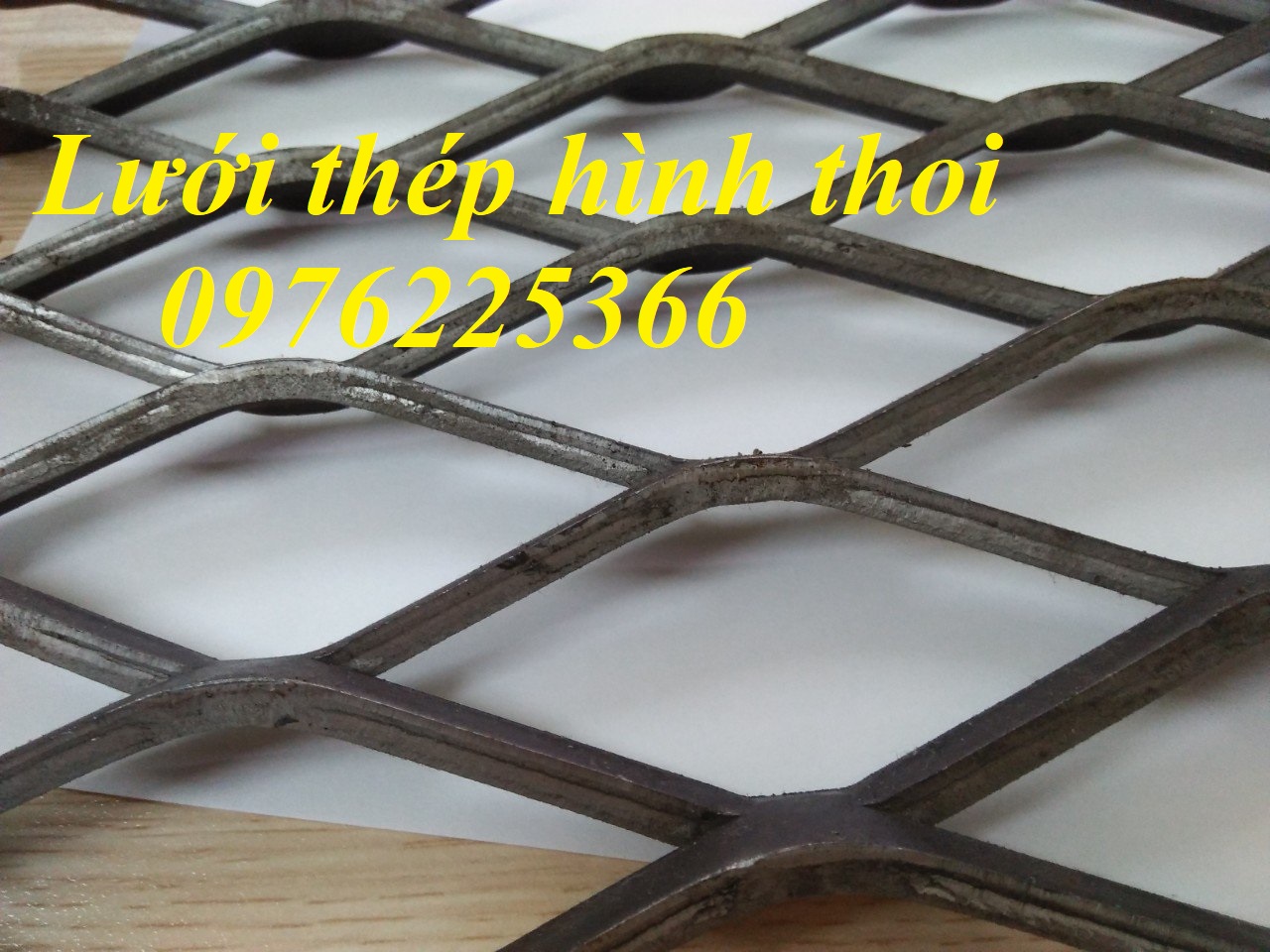 Lưới mắt cáo hình thoi,lưới thép hình thoi 