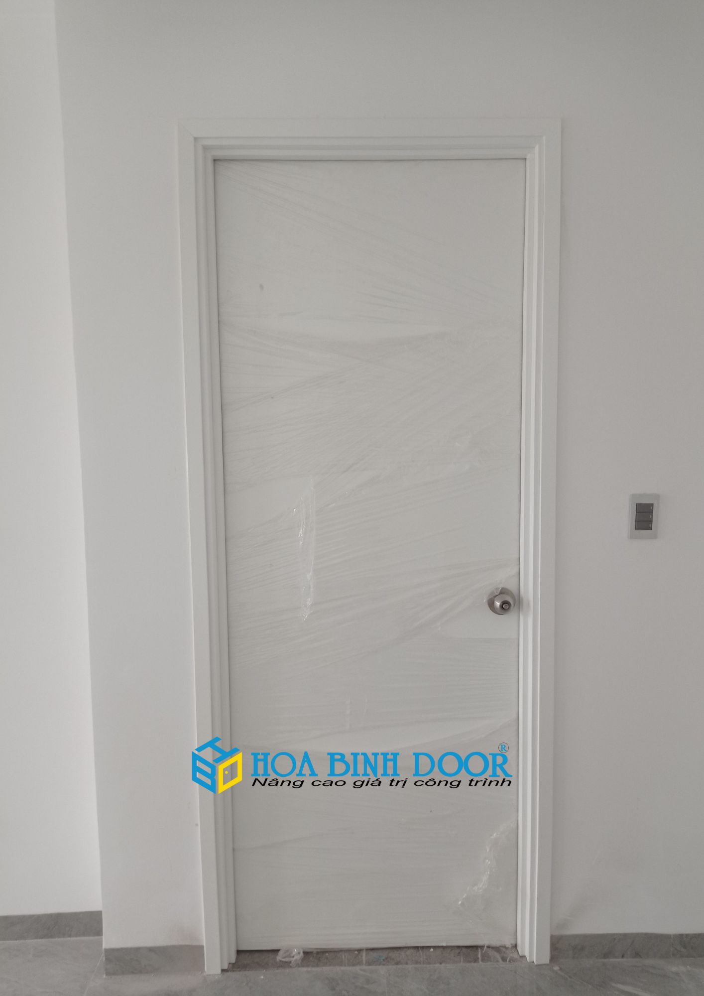 Cửa gỗ công nghiệp MDF tại Quận 8| Cửa gỗ công nghiệp giá rẻ.