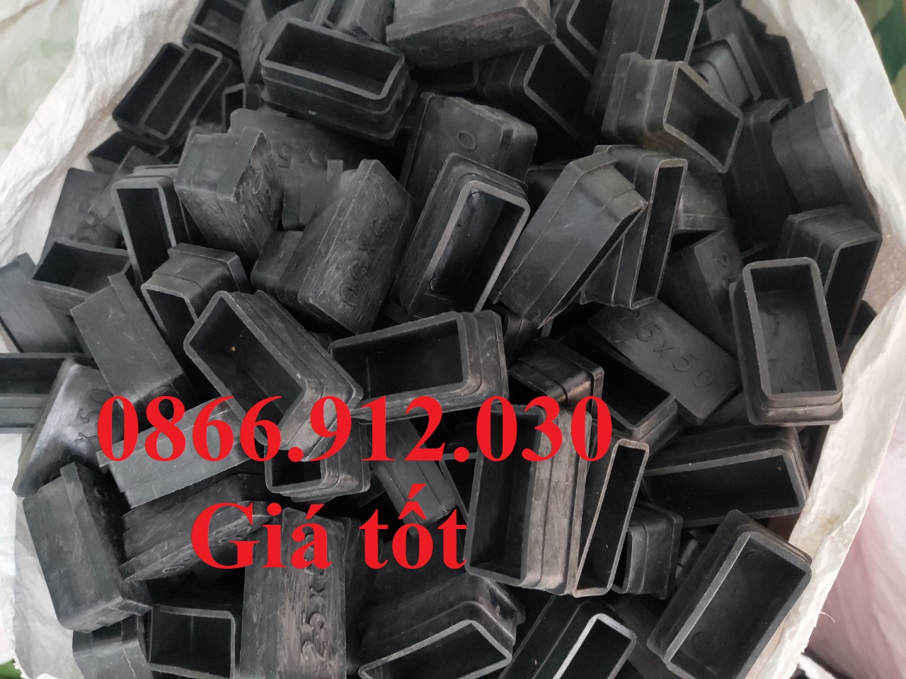Chụp chân ghế sofa, vật tư sofa, bao ngoài chân ghế sofa giá rẻ