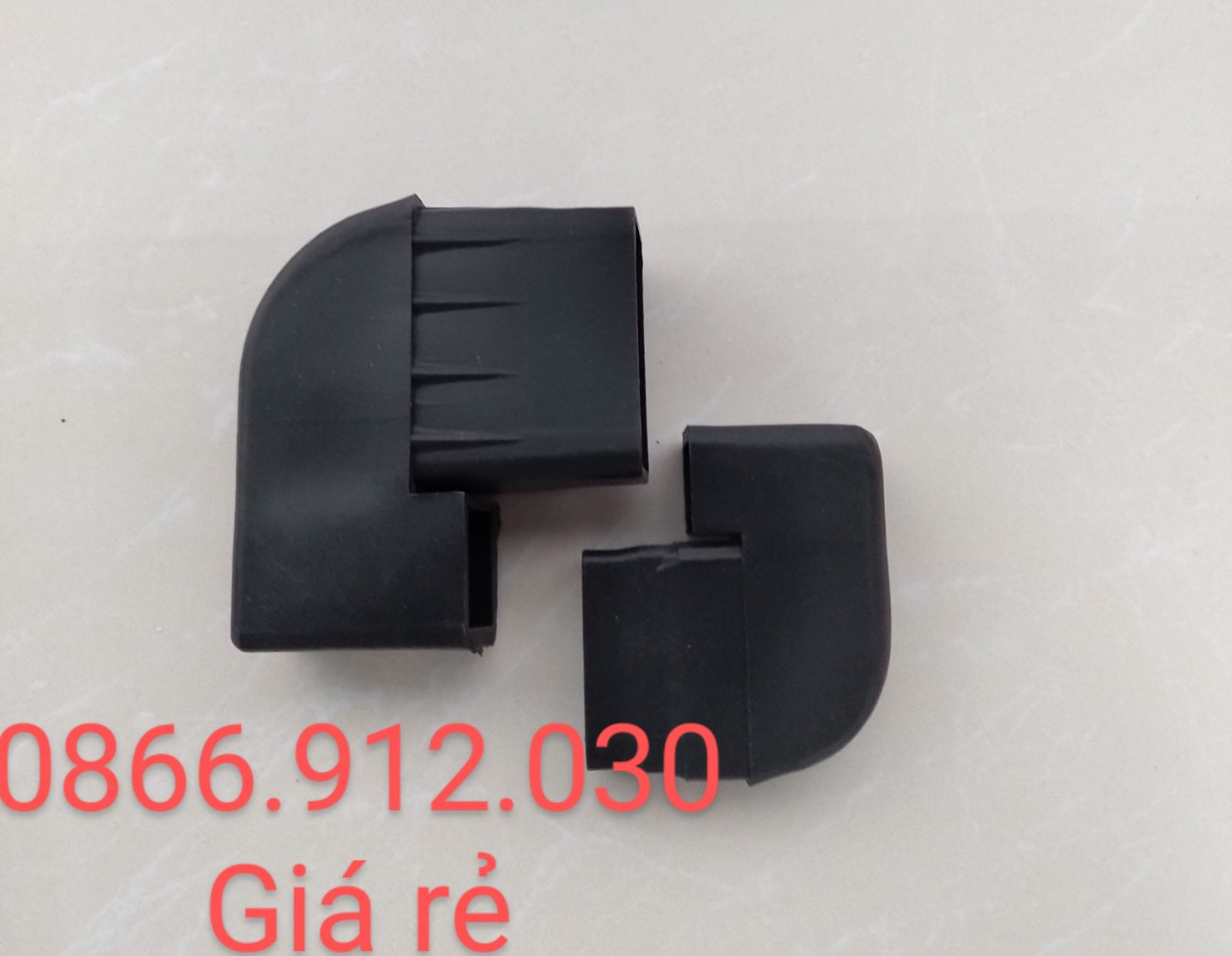Móng nhựa đóng chân bàn ghế học sinh giá rẻ tại Hà Nội