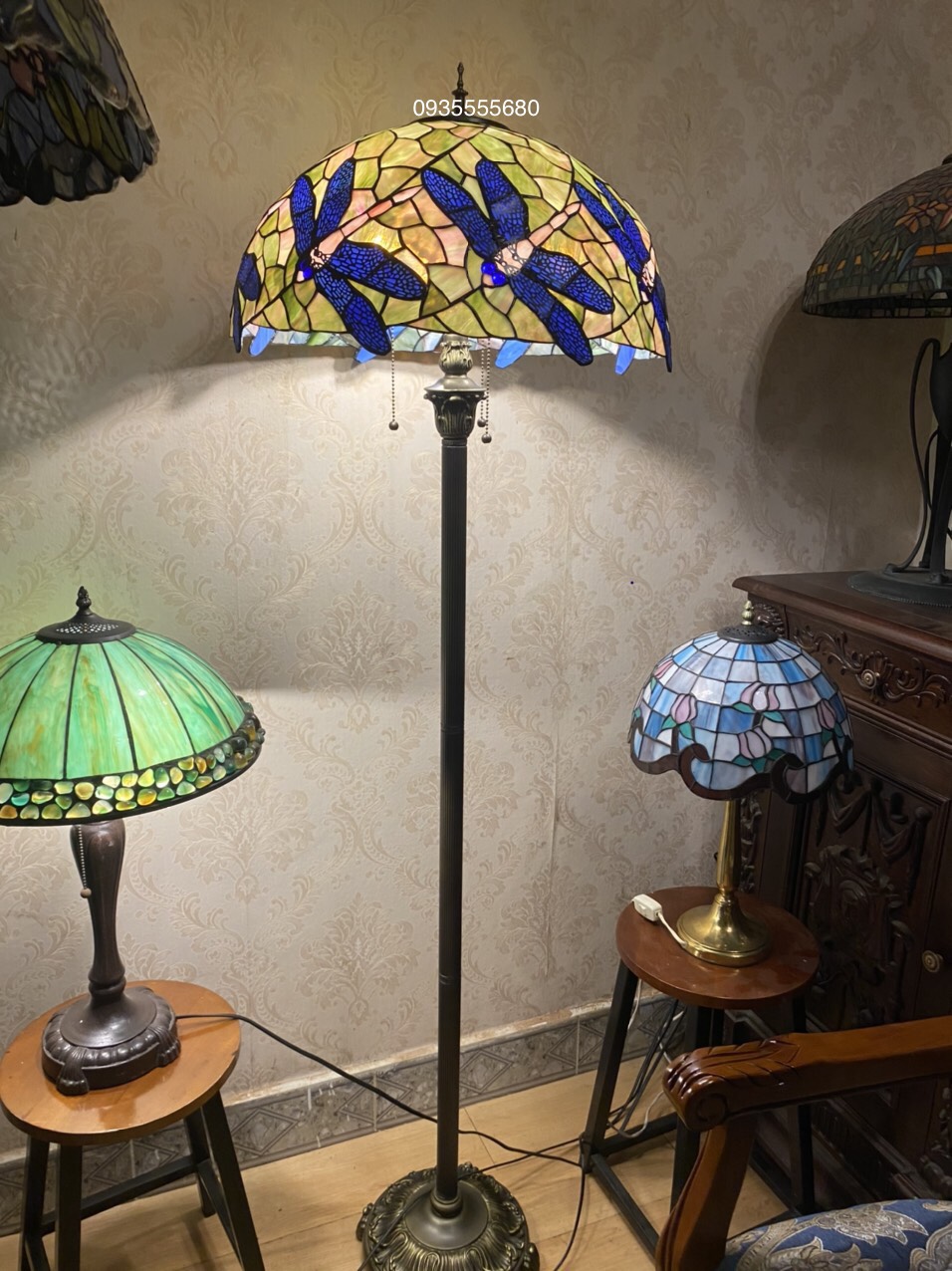 Giao lưu vài em chao đèn tiffany size lớn