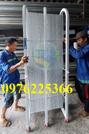 Mẫu hàng rào xếp di động kéo tay mới nhất