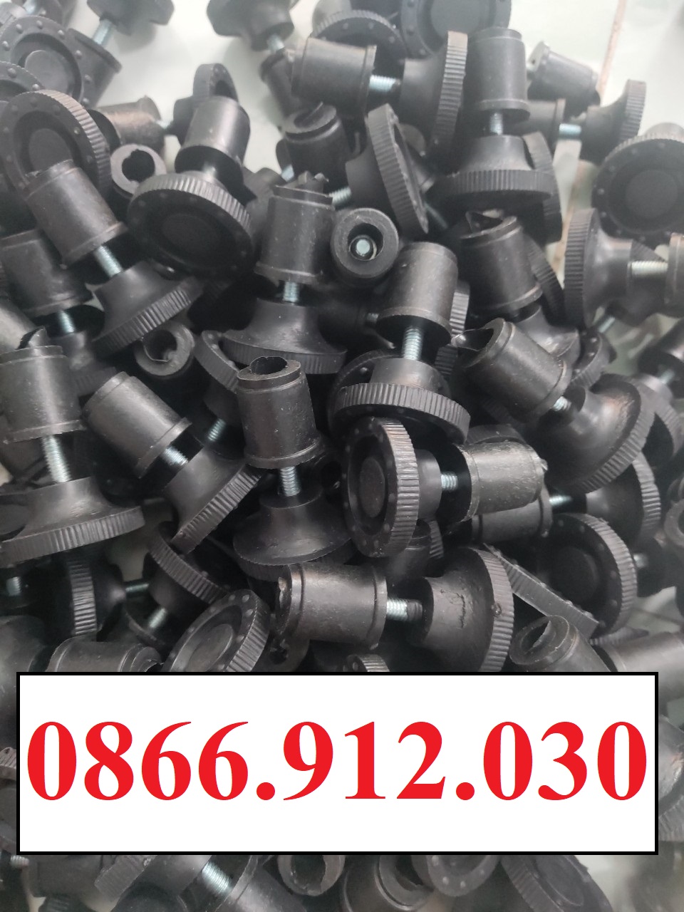 Gia công nút bọc chân ghế giá rẻ tại Hà Nội