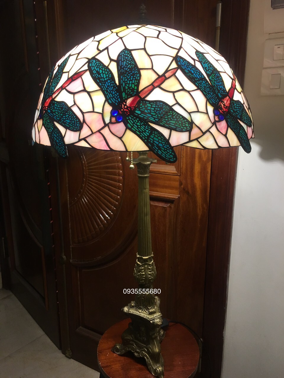 Giao lưu đèn bàn tiffany họa tiết chuồn đỏ