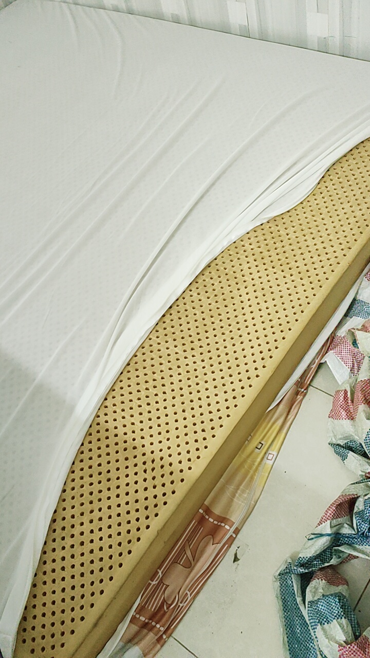 Nệm cao su kymdan thanh lý 1m8 2m dày 10p