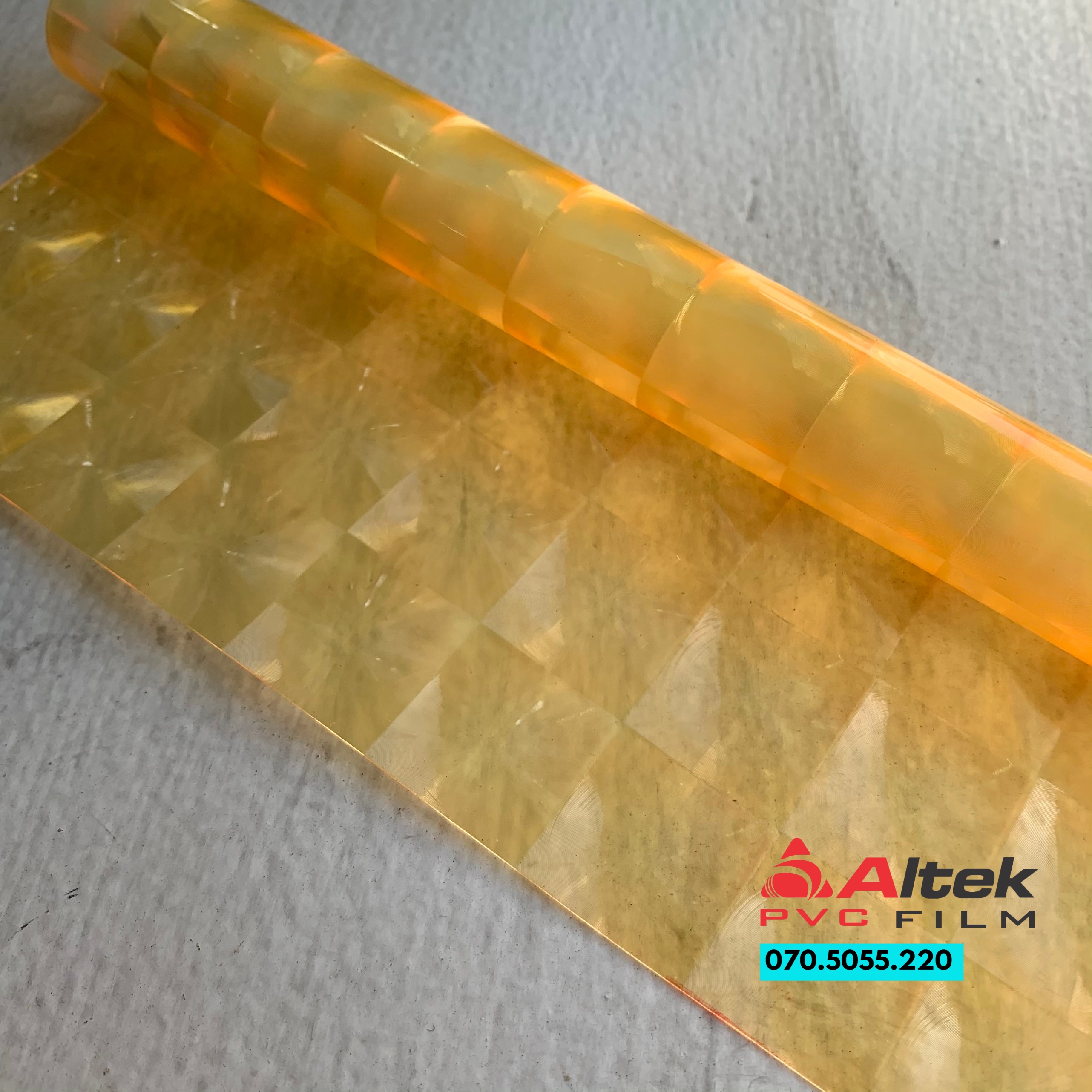  mang nhua pvc 3d mat meo mien nam gia si