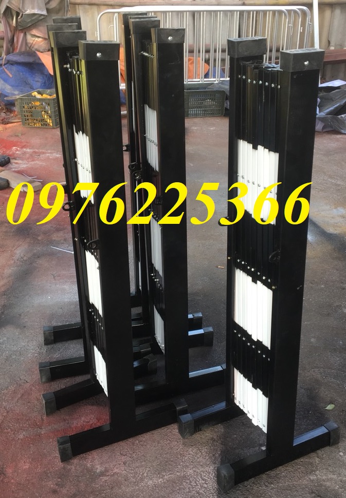 Hàng rào xếp sắt có bánh xe-Hàng rào xếp kéo tay di động