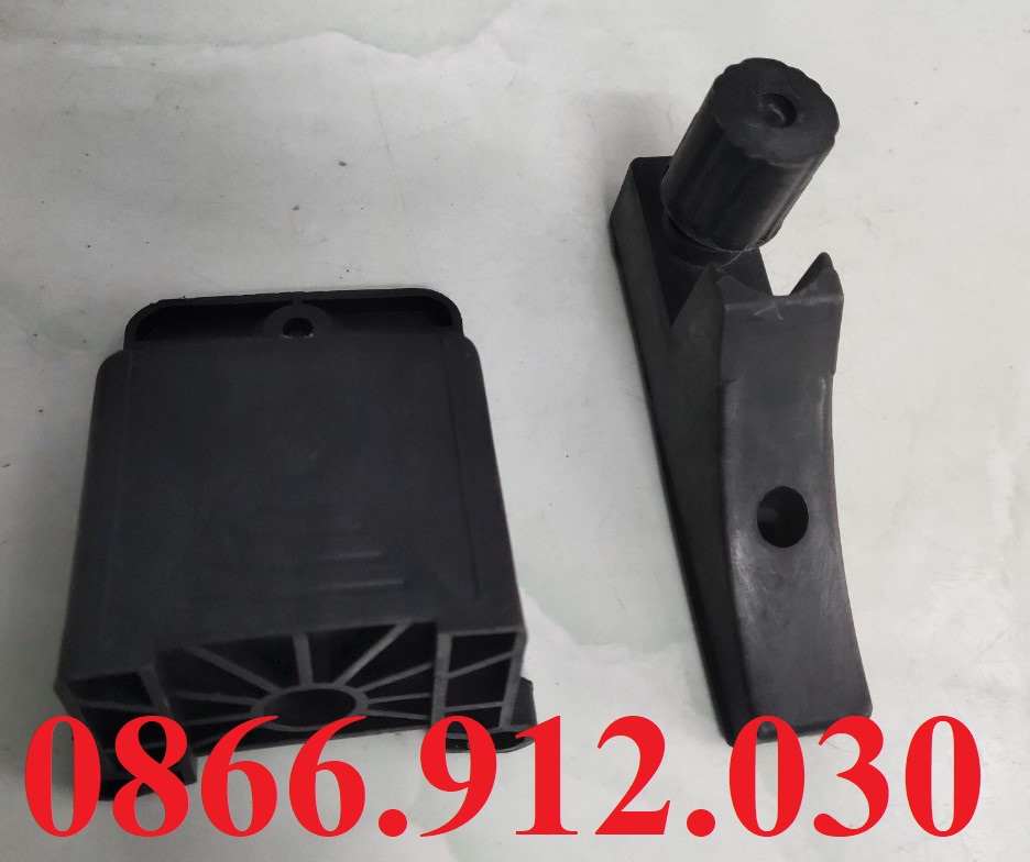 Phụ kiện sản xuất bàn gỗ, chân tăng chỉnh bàn Fami, Hòa Phát