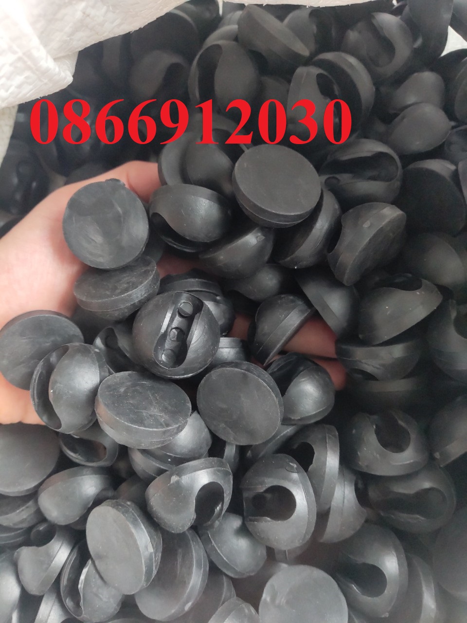 Các loại nút chân bàn ghế sử dụng trong sản xuất nội thất