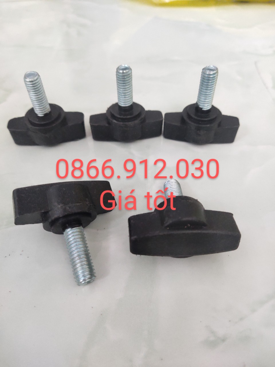 Bulong chân đế nhựa tăng giảm chiều cao chân bàn ghế