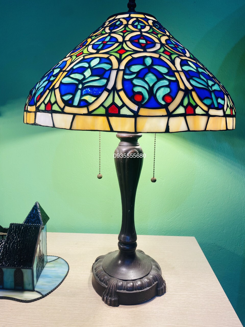 Giao lưu vài em đèn bàn tiffany đa sắc giá rẻ đầu năm mới