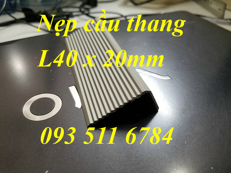 Nẹp cầu thang chống trượt nẹp mặt bằng nội thất