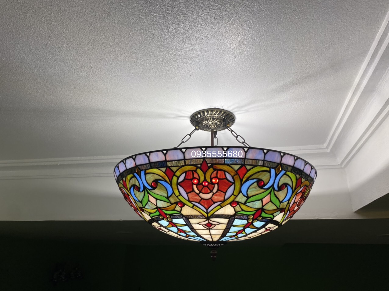 Giao lưu đèn trần tiffany họa tiết âu