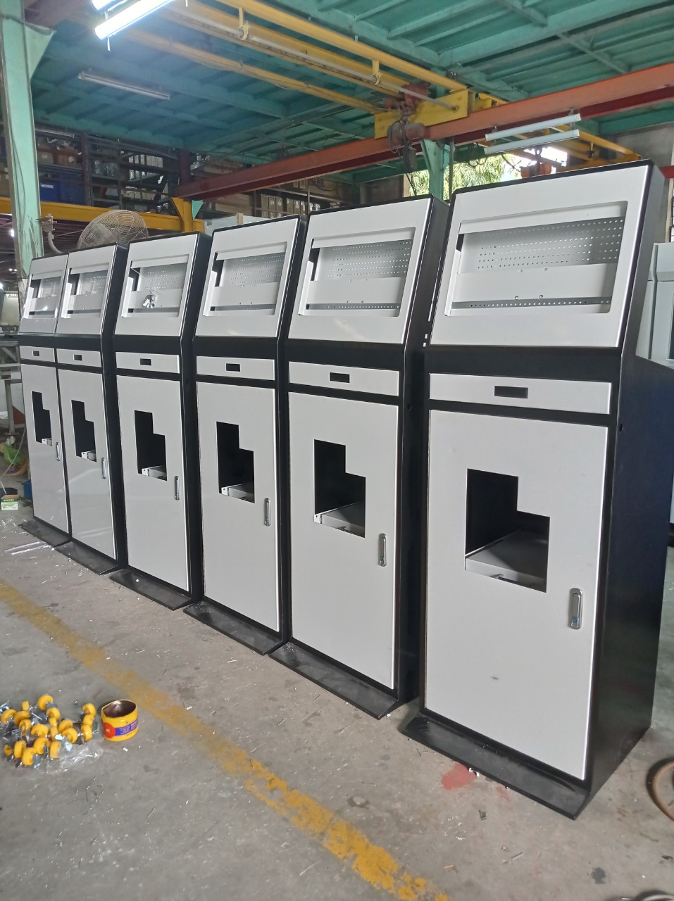 Kiosk-Vỏ kiosk- sắt sơn tĩnh điện-inox 304-Nhôm-MDK