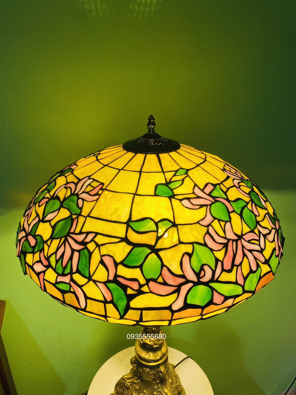 Giao lưu em đèn Tiffany Honeysuckle