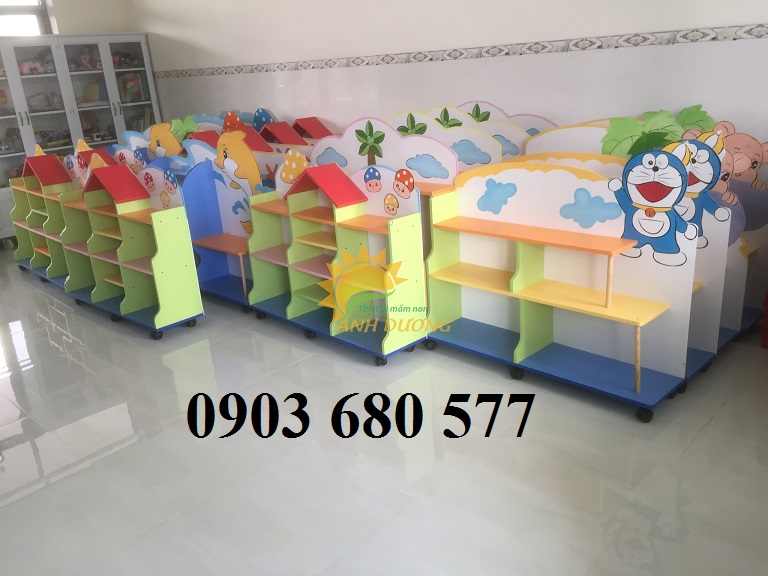 Kệ gỗ mầm non dành cho trẻ em giá rẻ, chất lượng cao