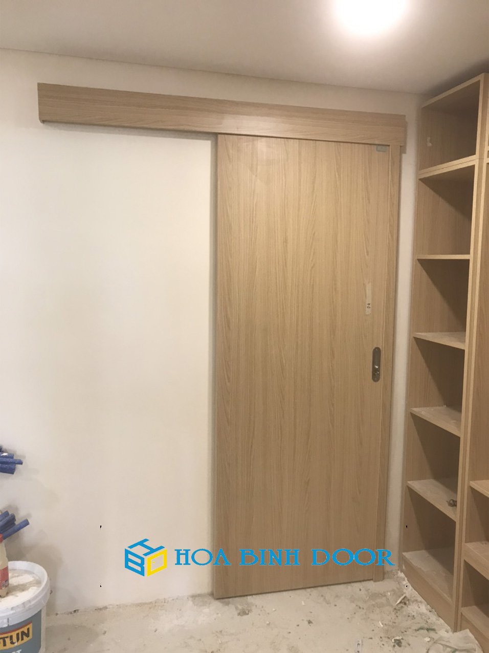 Mẫu cửa lùa gỗ công nghiệp mới nhất 2023