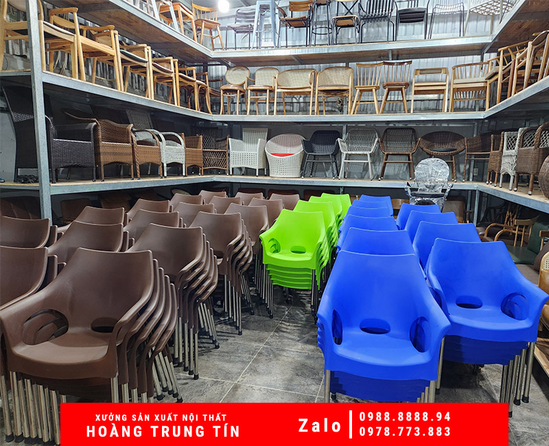 Bàn ghế nhựa nữ hoàng, nội thất sắt gỗ nhà hàng, quán cafe tại Bến Tre