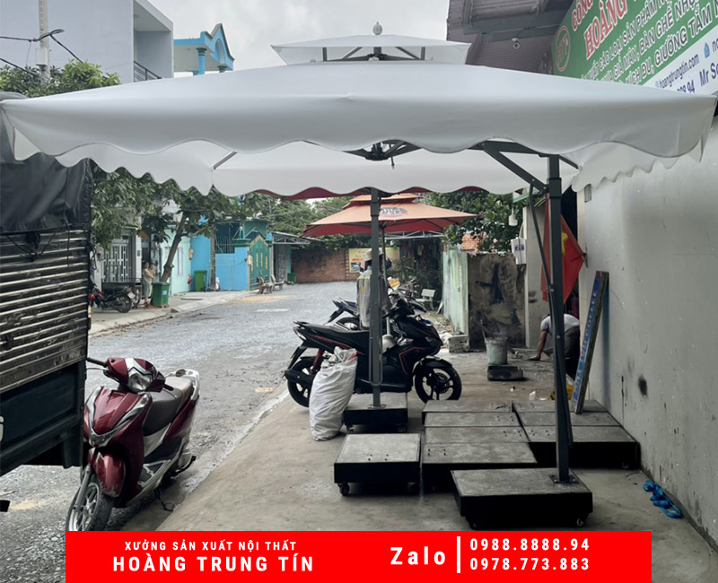 Bàn ghế nhựa nữ hoàng, nội thất sắt gỗ nhà hàng, quán cafe tại Bến Tre