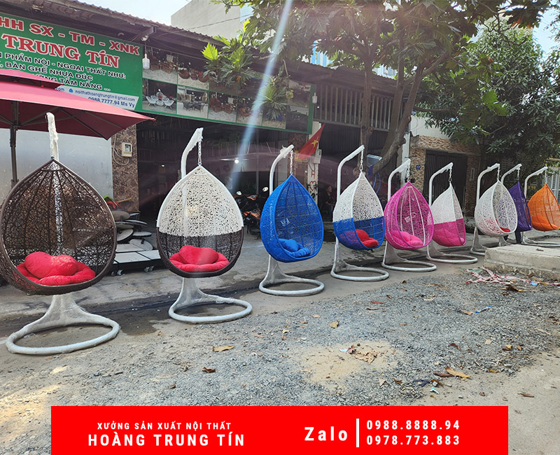 Bàn ghế nhựa nữ hoàng, nội thất sắt gỗ nhà hàng, quán cafe tại Bến Tre