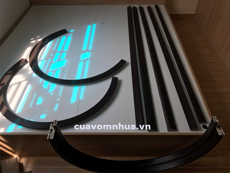 Cửa vòm nhựa tại Quận 9- Tặng ngay 500k khi mua từ 10 bộ