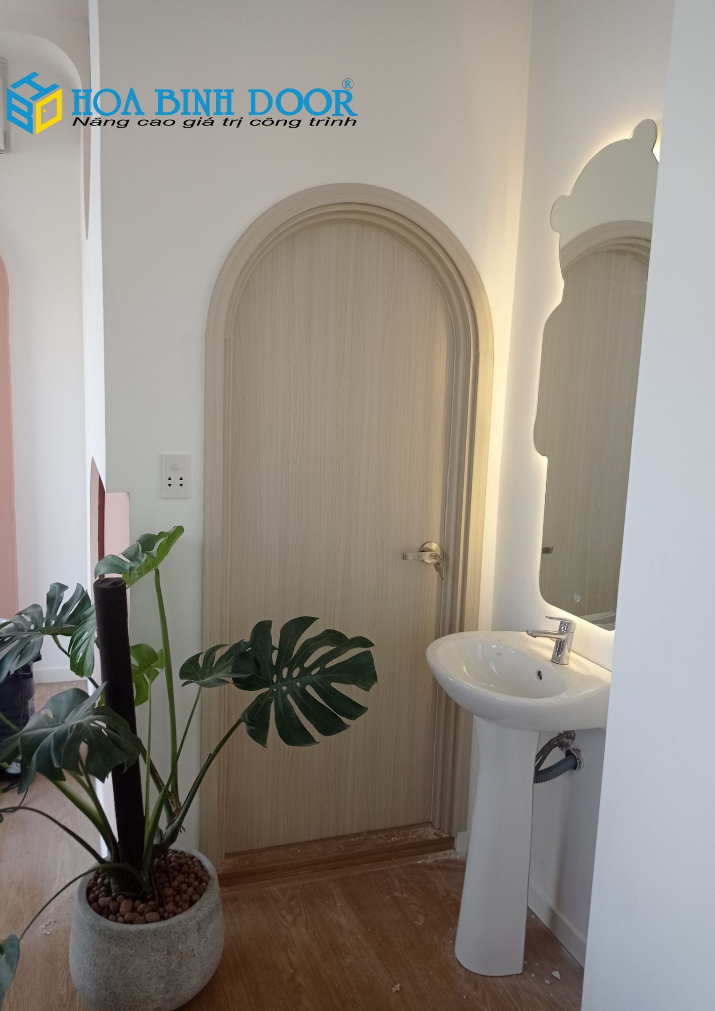Cửa vòm Composite tại Bến Tre Báo giá mới nhất