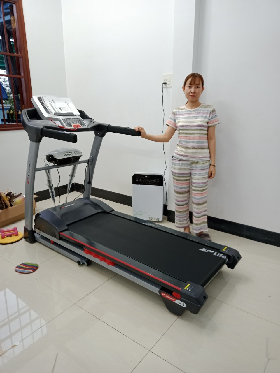 MÁY CHẠY BỘ LIFESPORT LS-6 TẬP HĂNG SAY CÓ NGAY DÁNG ĐẸP