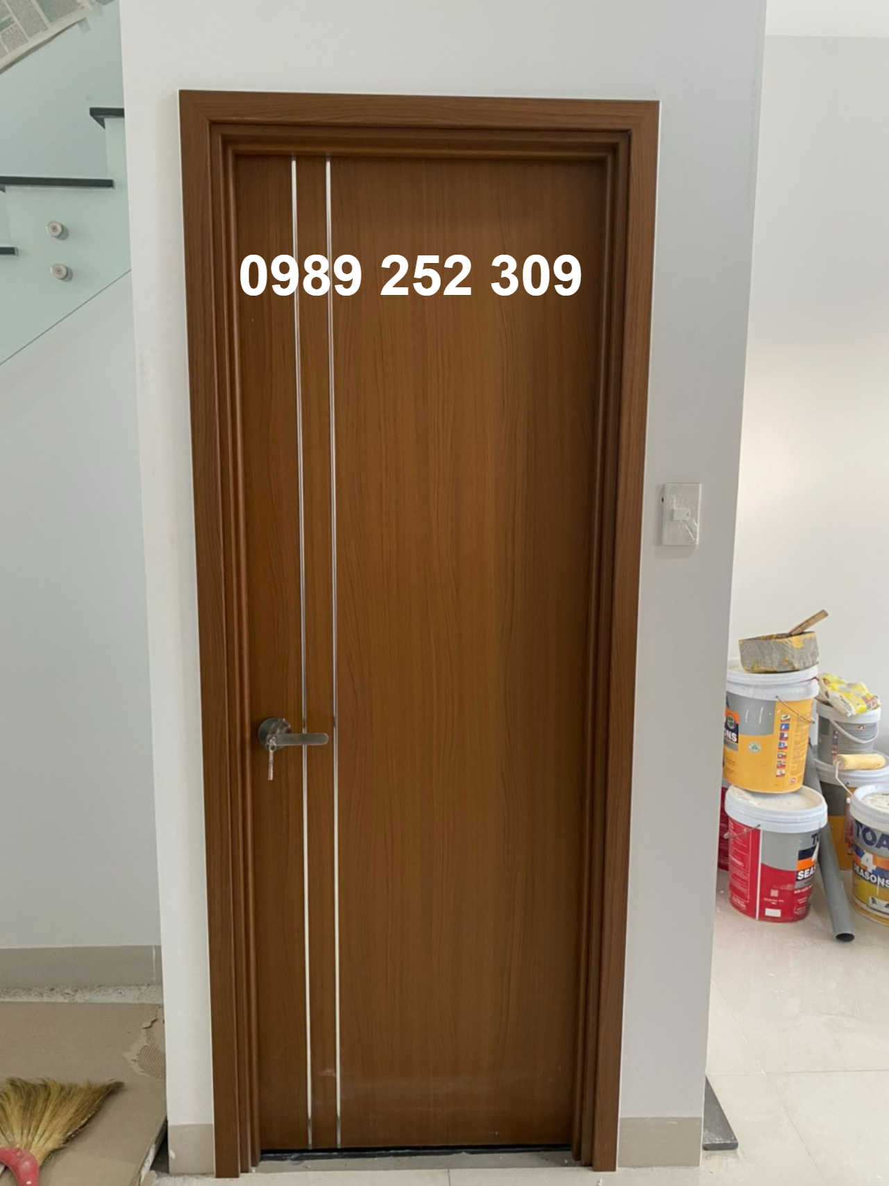 Hướng dẫn lắp cửa nhựa Composite chi tiết