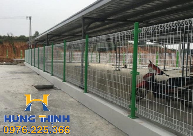 Hàng rào chấn sóng trên thân-Những mẫu hàng rào đep ,giá tốt