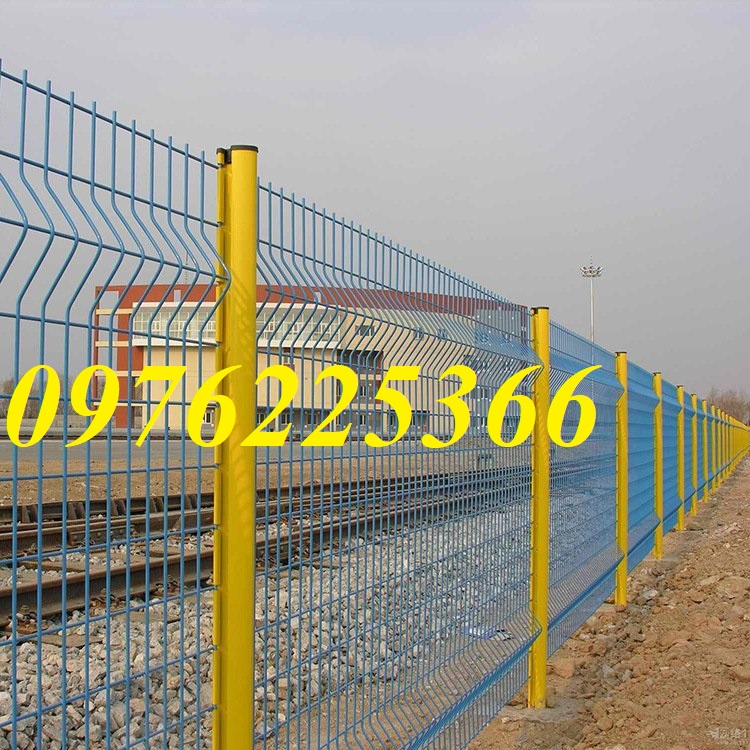 Hàng rào chấn sóng trên thân-Những mẫu hàng rào đep ,giá tốt