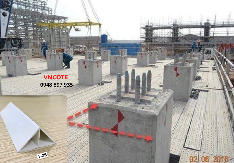 Nẹp tạo vát cột bê tông T-35, L=2.5m/thanh