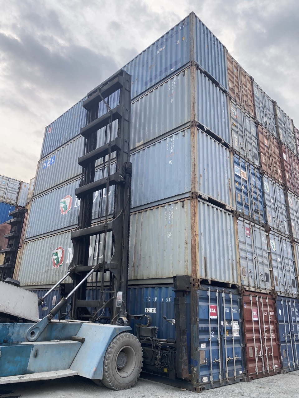 CONTAINER RẺ NHẤT VỊNH BẮC BỘ 0888 888 946