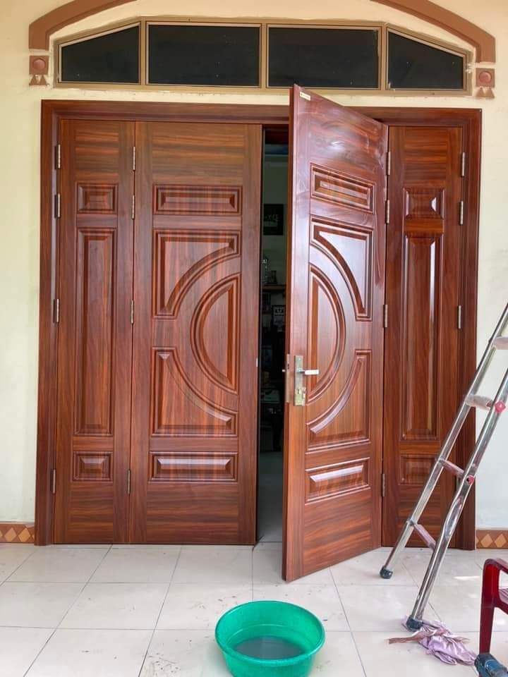 Cửa Thép Vân Gỗ tại TPHCM - Mẫu Cửa Chống Trộm An Toàn