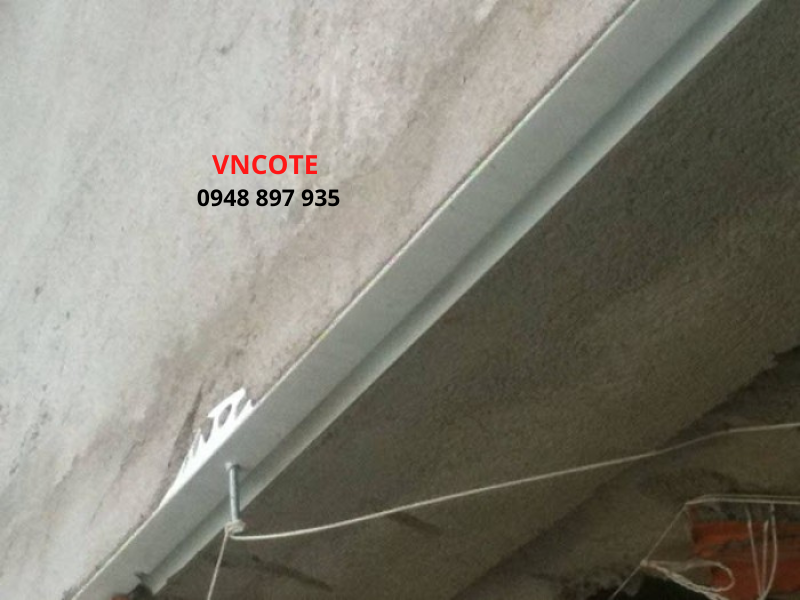 Nẹp nhựa chỉ ngắt nước cho lô gia, ban công, L=2m/thanh