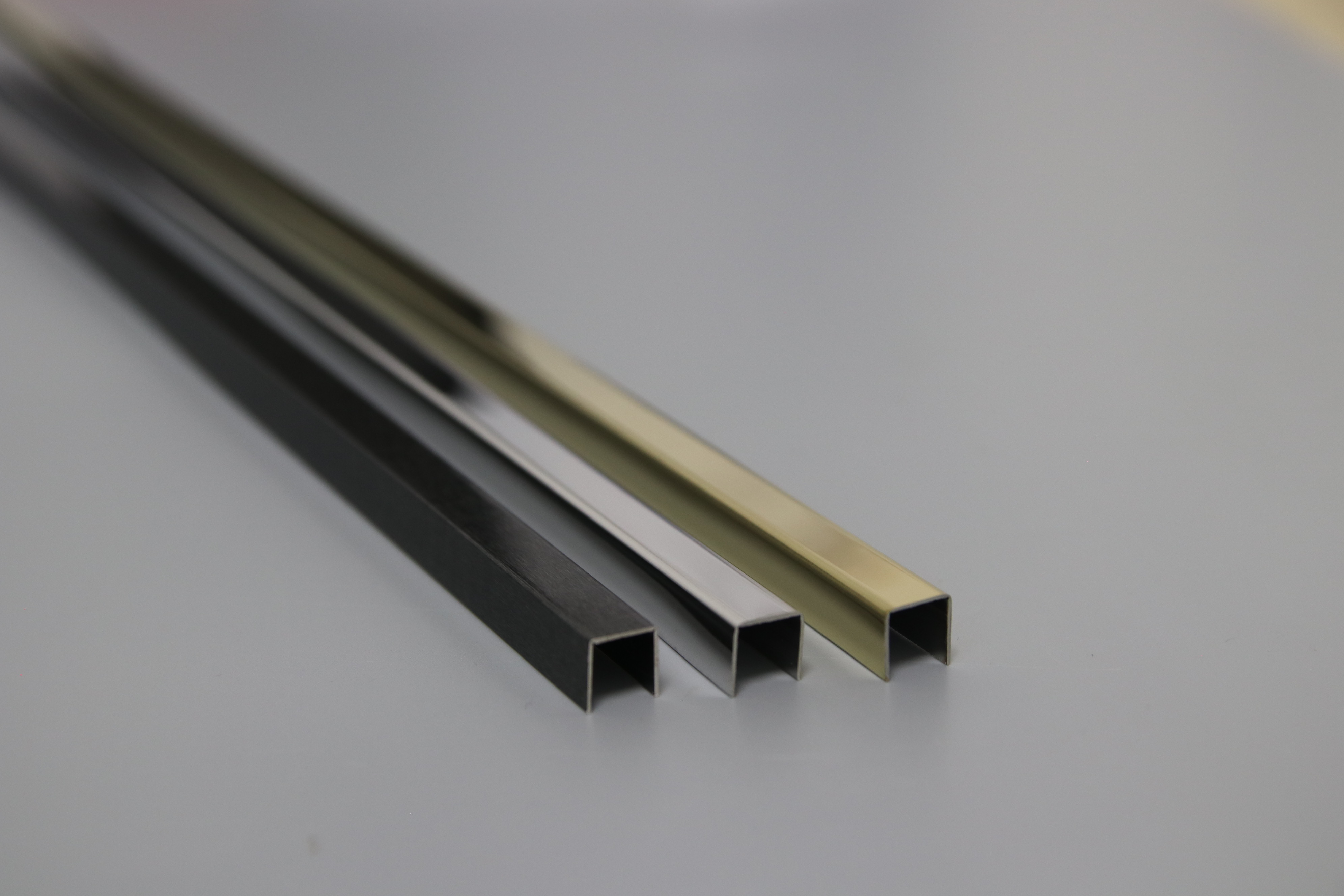 Nẹp inox chữ U trang trí nội thất