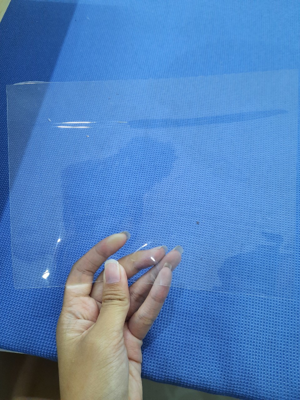 Màng nhựa PVC trong dẻo-  Màng nhựa PVC dạng cuộn