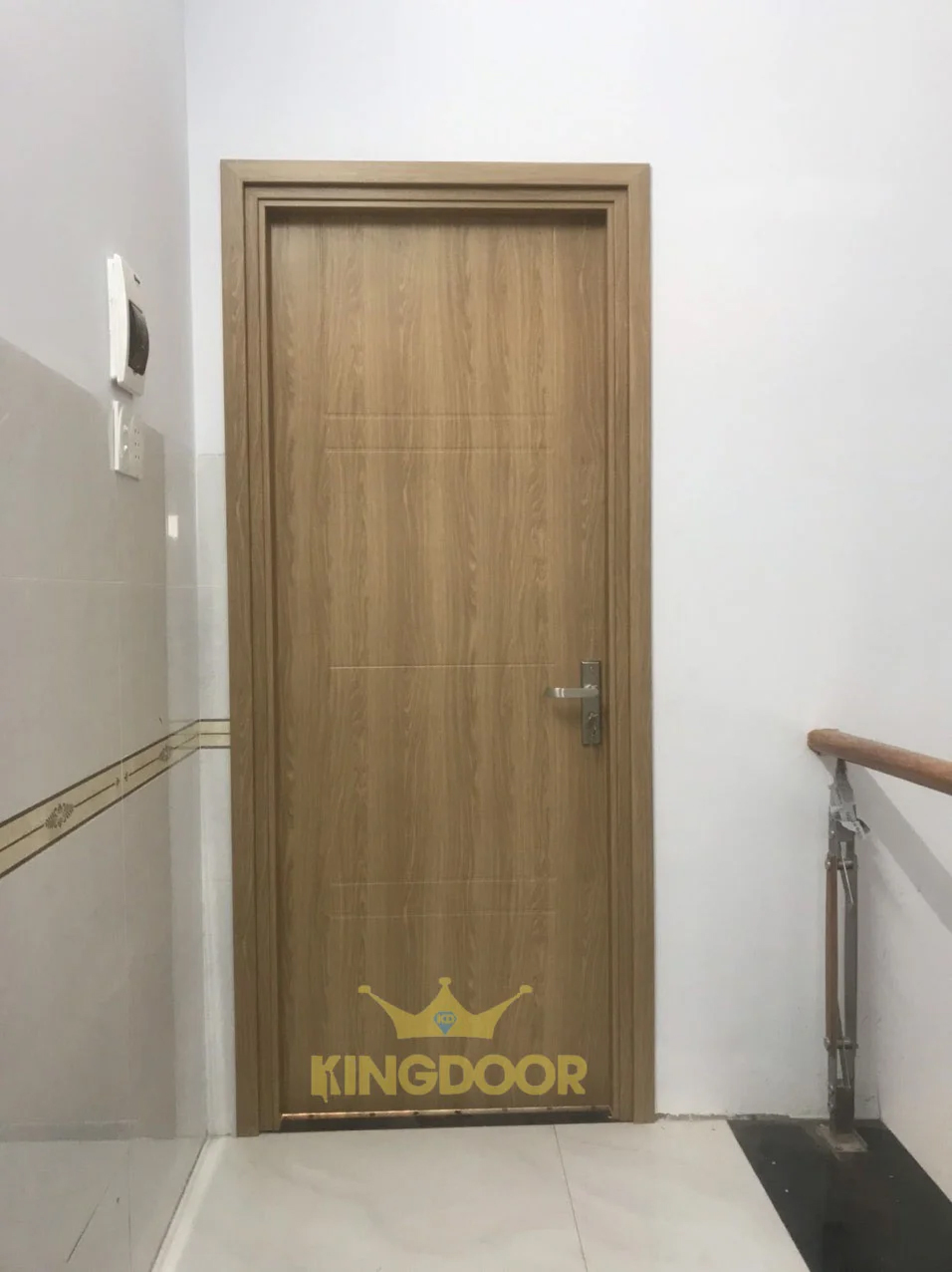 Cửa Nhựa Giả Gỗ Tại Châu Thành - Long An