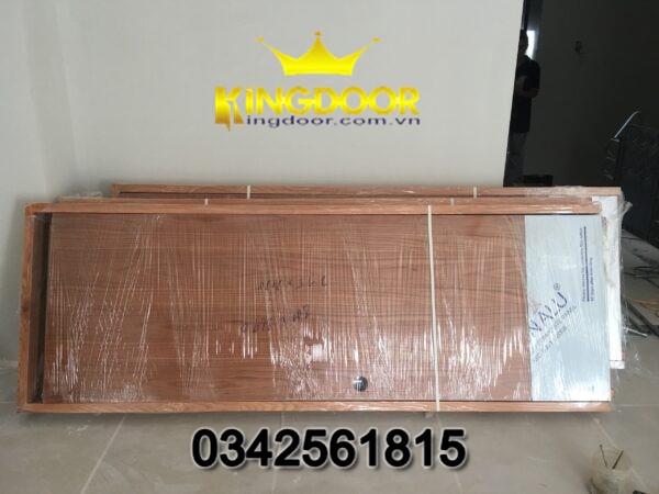 Cửa gỗ công nghiệp MDF Veneer màu sồi vàng