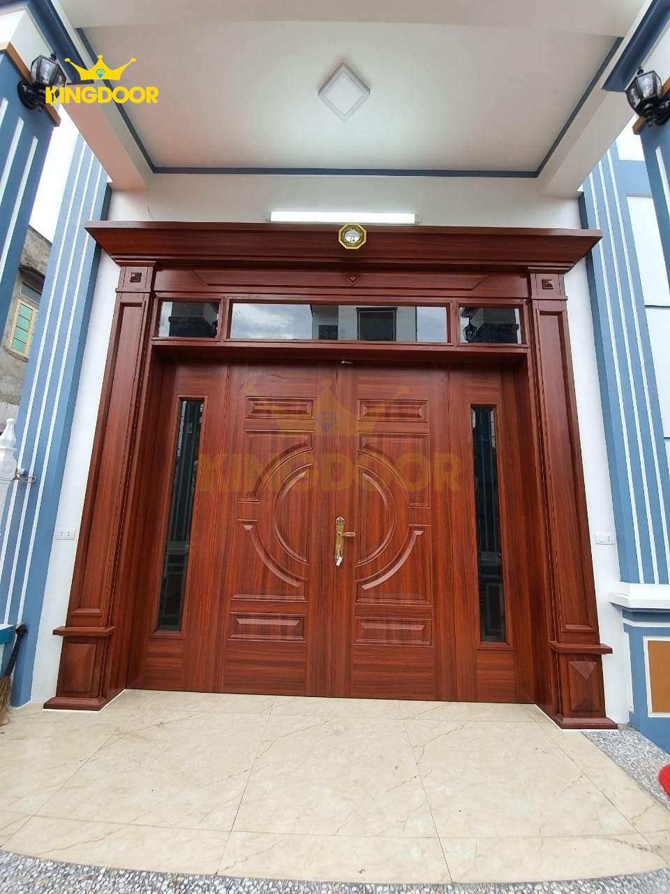 cửa thép vân gỗ xu thế hiện đại năm 2023