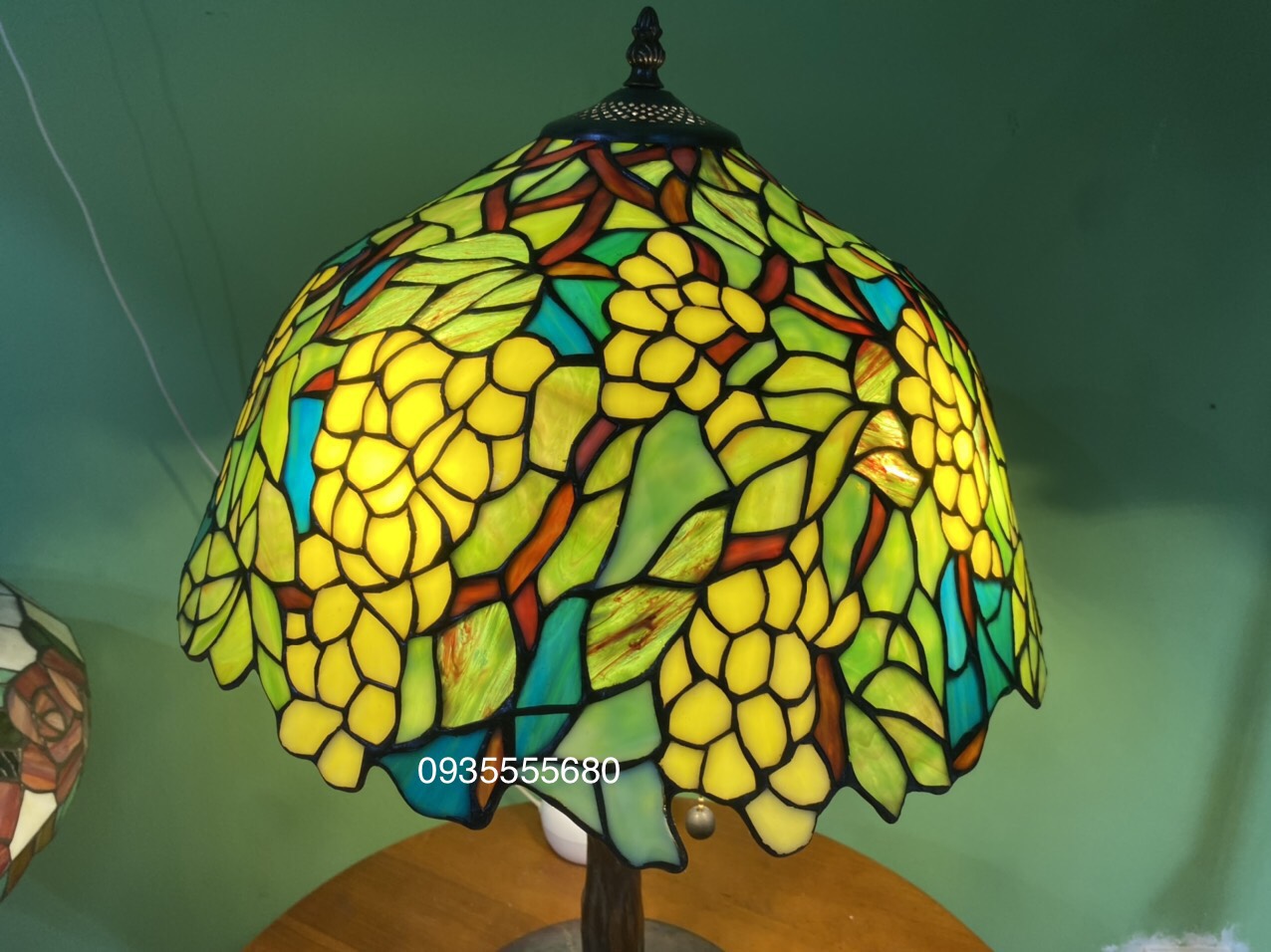 Giao lưu vài e chao đèn tiffany hàng rẻ