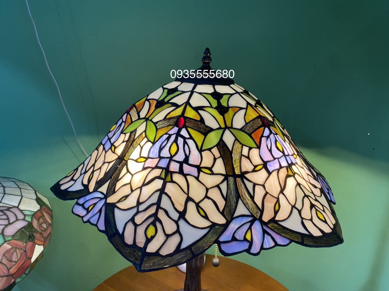 Giao lưu vài e chao đèn tiffany hàng rẻ
