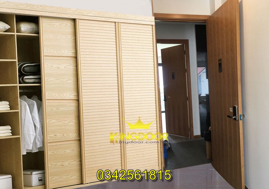 Cửa gỗ công nghiệp MDF Melamine cao cấp năm 2023