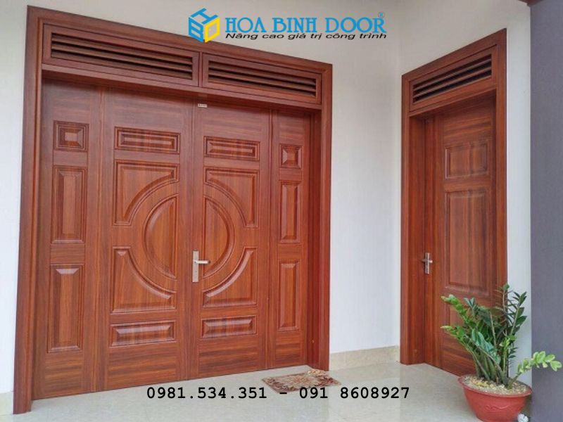 Giá cửa thép vân gỗ 4 cánh tại quận 1 - Cửa chất lượng