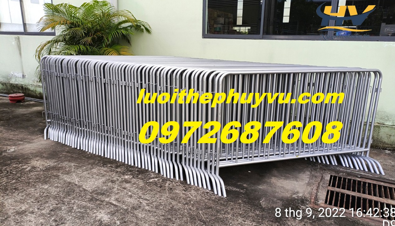 Hàng rào chắn di động, hàng rào sắt có bánh xe, hàng rào sự kiện