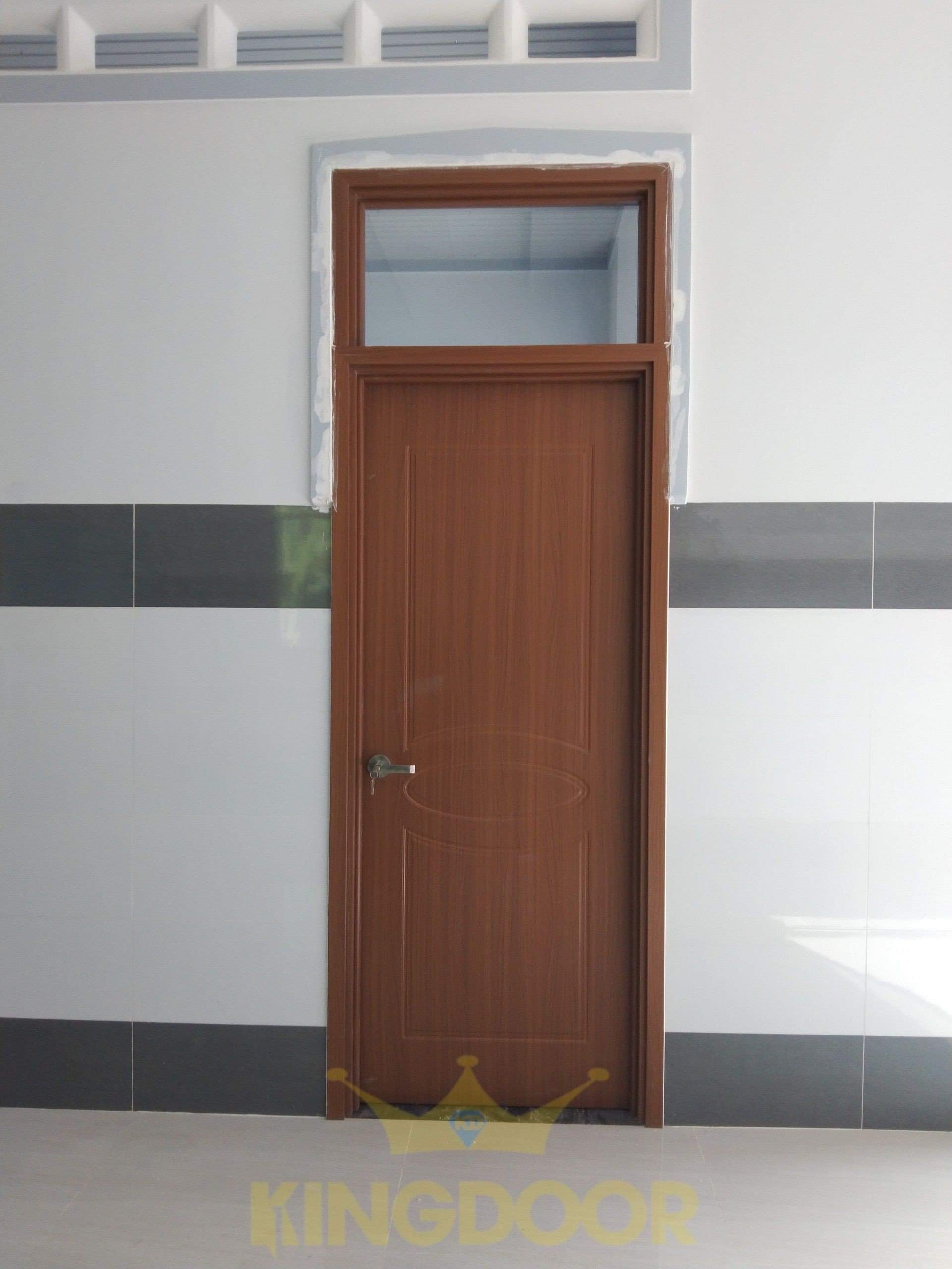 Cửa nhựa gỗ Composite là gì? Cách phân biệt với cửa nhựa PVC