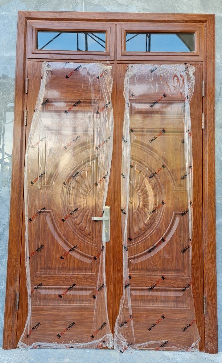 Cửa thép vân gỗ tại Phú Giáo - Bình Dương