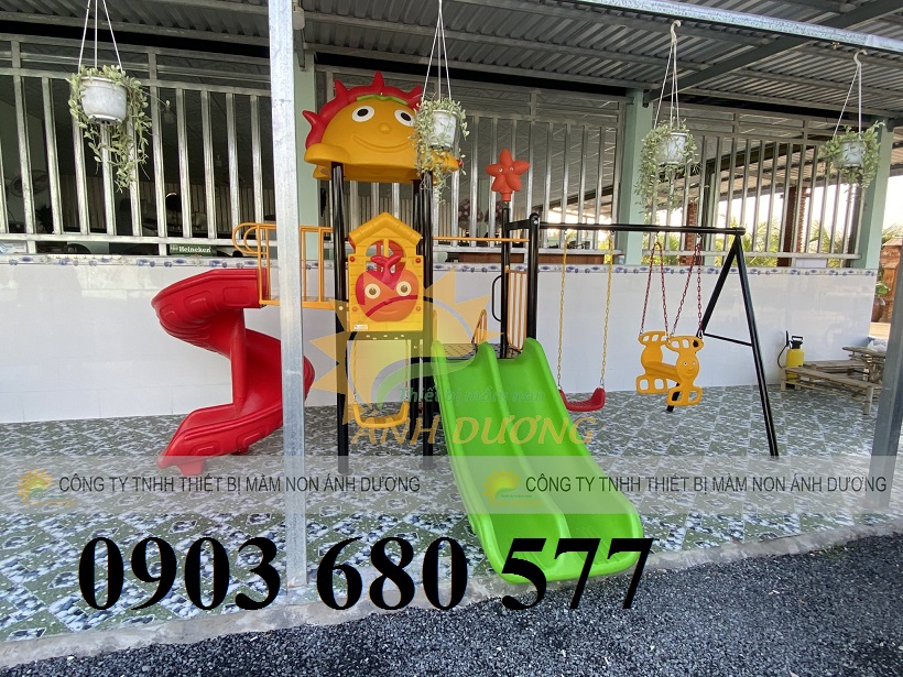 Cầu trượt liên hoàn kết hợp xích đu cho trẻ em vui chơi