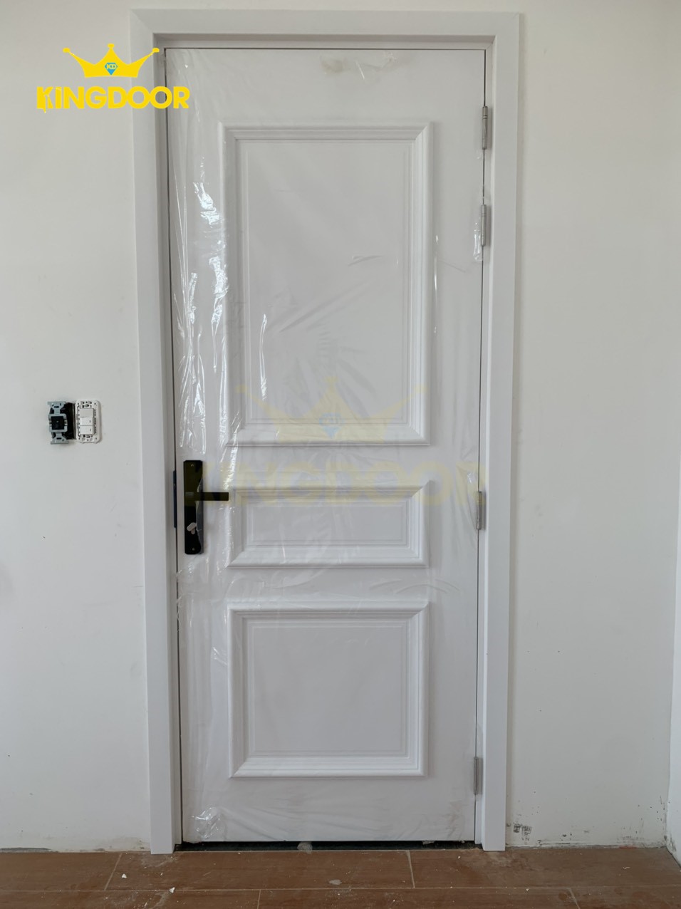 Cửa Nhựa Composite Tại Bình Thuận-Mẫu Cửa Chỉ Nổi Tân Cổ Điển