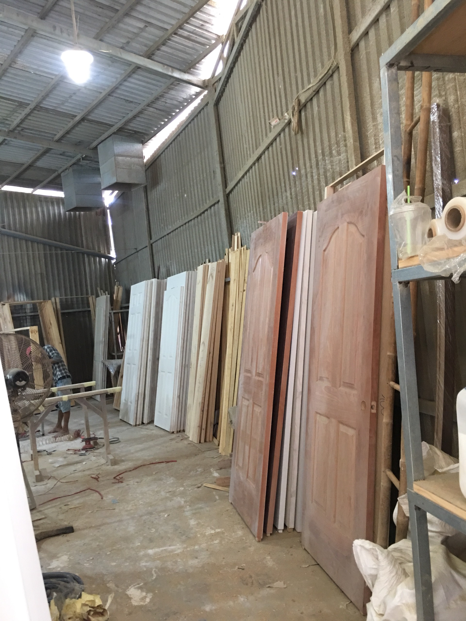 Sản Xuất Cửa Gỗ Công Nghiệp Uy Tín Tại TP HCM